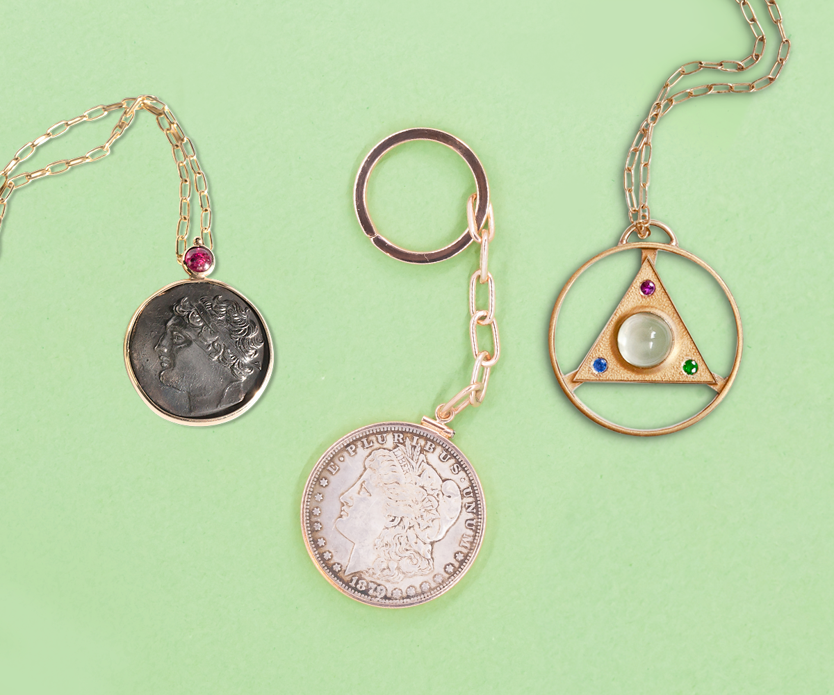 How to make a coin necklace